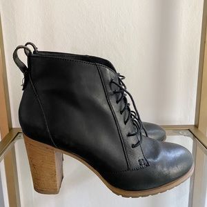 Black Leather Lace-up Heels / Booties - Size 9 - Madewell